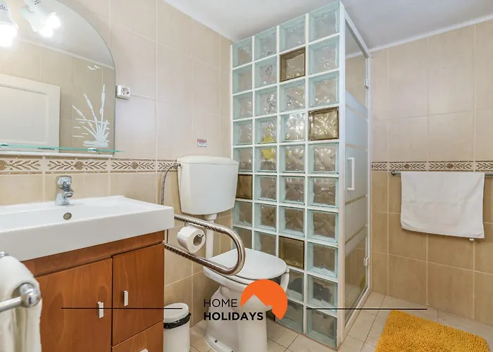 #236 Spacious Quiet Location