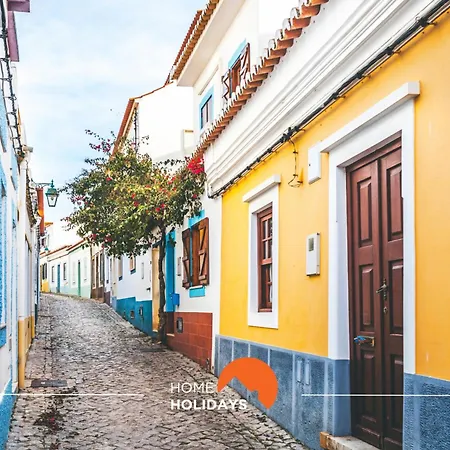 #236 Spacious Quiet Location Ferreiras